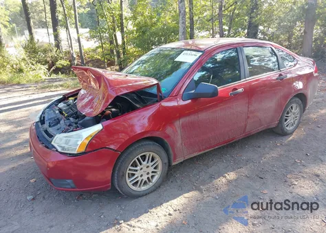 2010 Ford Focus Se z USA, uszkodzony, nr VIN 1FAHP3FN1AW250810